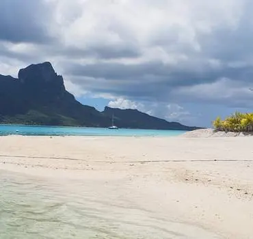 White Sand Beach